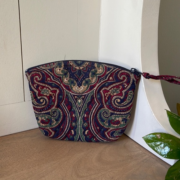 EUC Vera Bradley Vintage Retired Lined Zippered Cosmetic Pouch - Picture 1 of 5